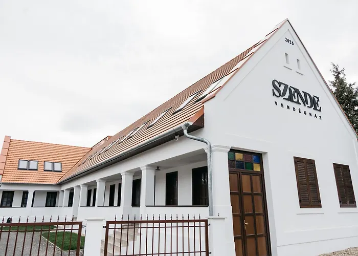Szende Vendeghaz Guest house *